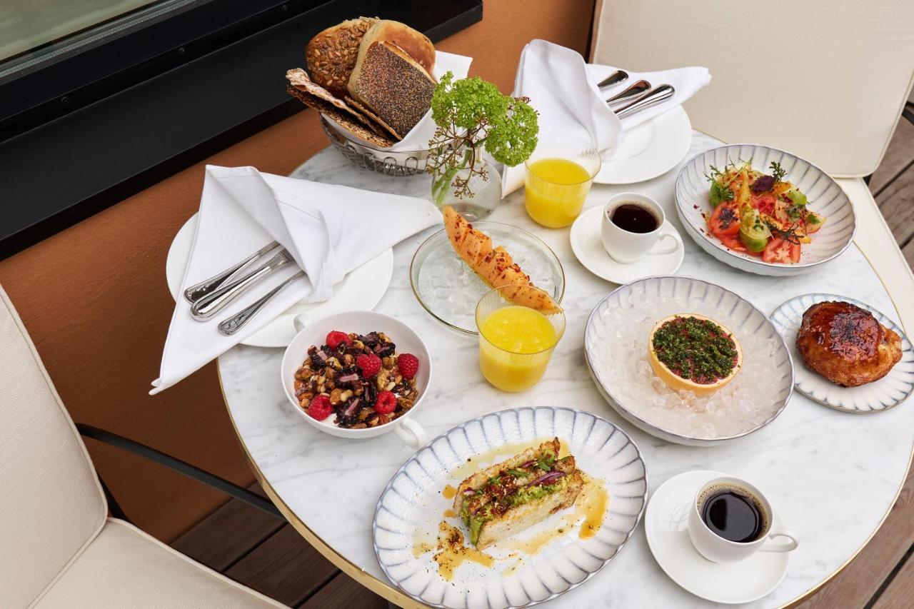 Villa Dagmar Stockholm Exteriér fotografie A breakfast at the Mandarin Oriental, Munich