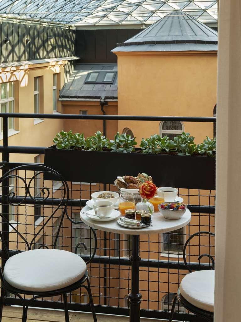 Villa Dagmar Stockholm Pokoj fotografie Breakfast on a balcony